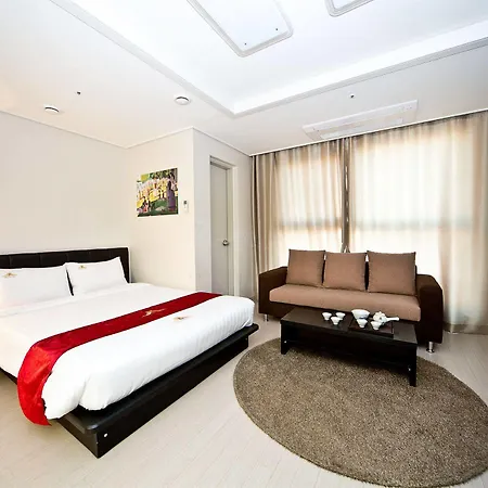 Inn-The City Nonhyun